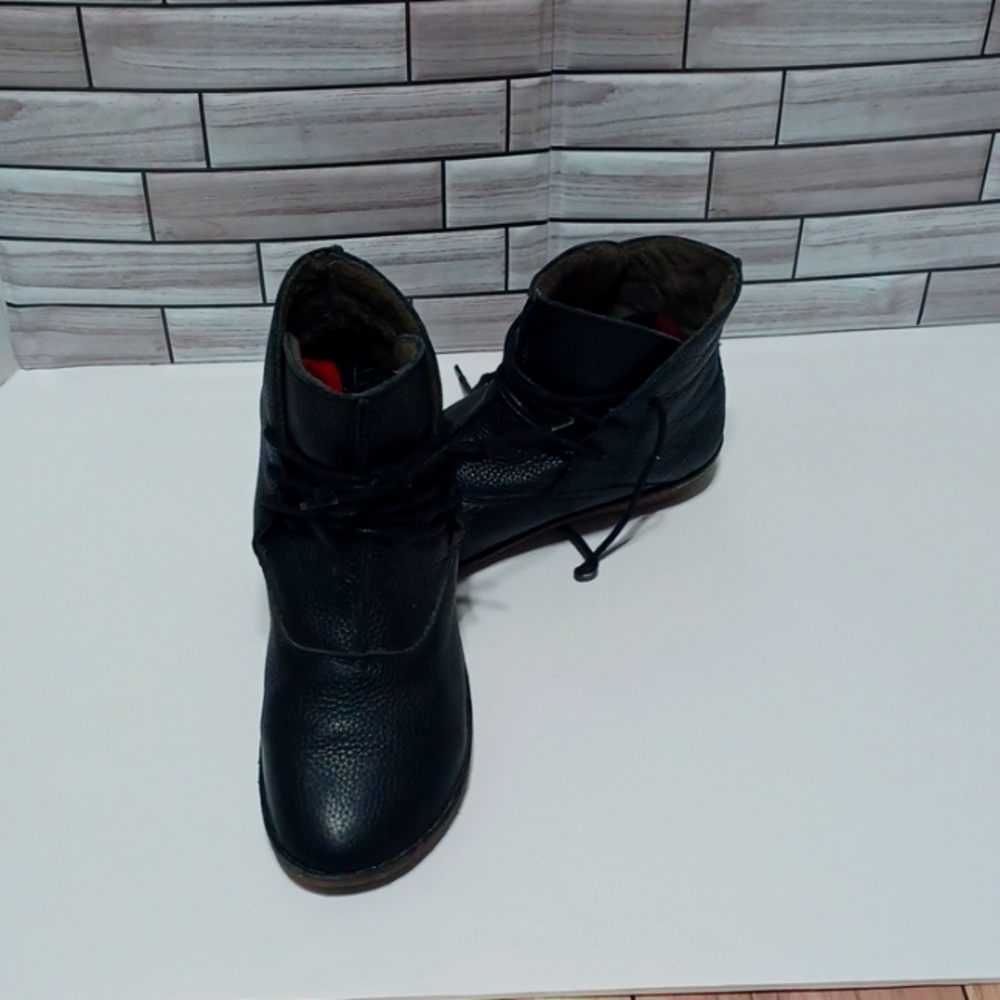 Whensinger ankle booties